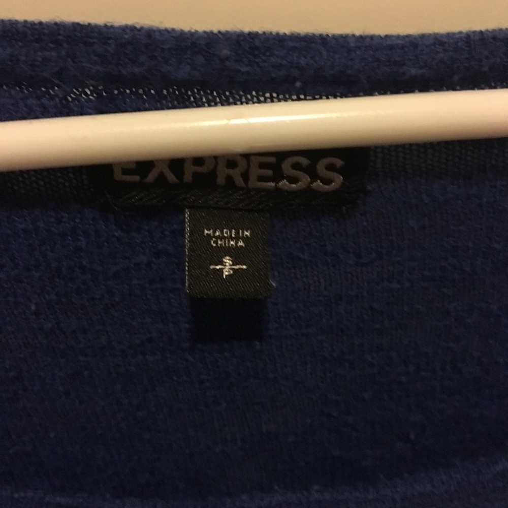 Express Top - Picture 2 of 3